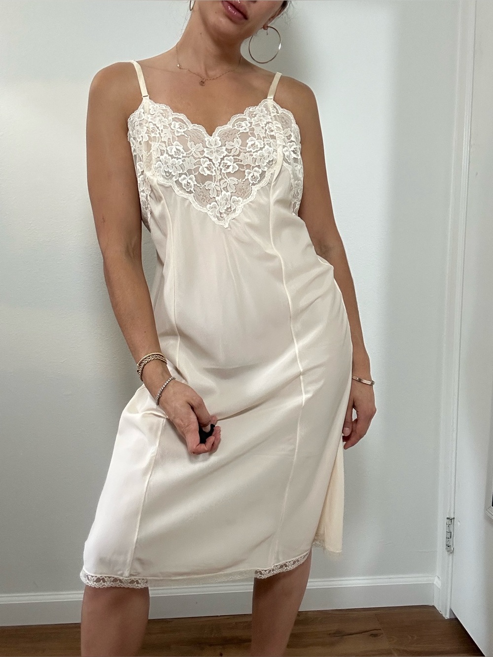 Vintage Elegant Cream Lace Trim Slip Midi Dress Spaghetti Straps Size M - Picture 1 of 14